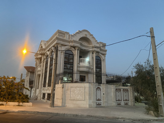 ویلایی لاکچری استخردارخاص در فاز 3 اندیشه به قیمت کاسبی