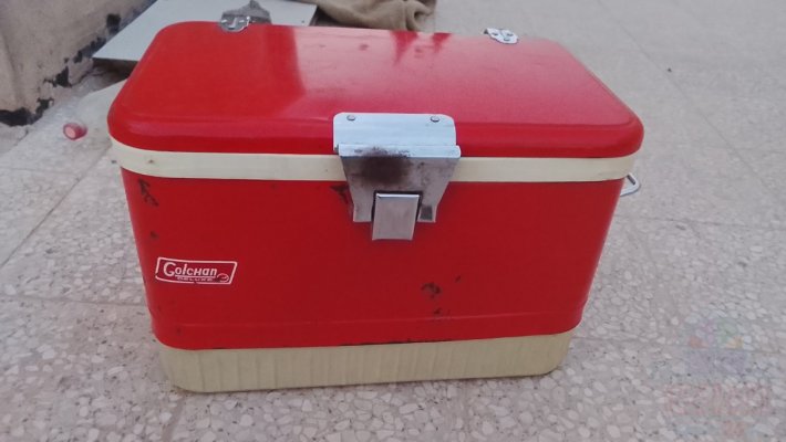 یخچال مسافرتی قدیمی شیر تخلیه دار بیست لیتری